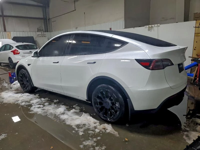 Tesla Model Y LONG RANGE AWD, снимка 4 - Автомобили и джипове - 53076236