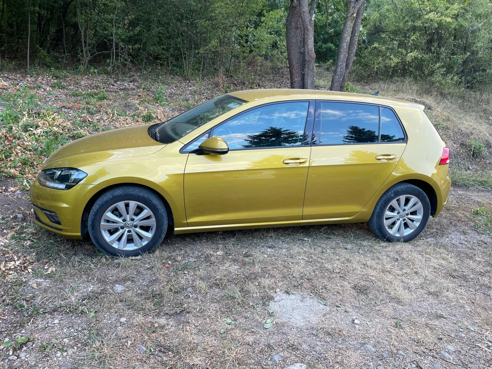 VW Golf Comfortline 1. 4 TSI BMT - изображение 2