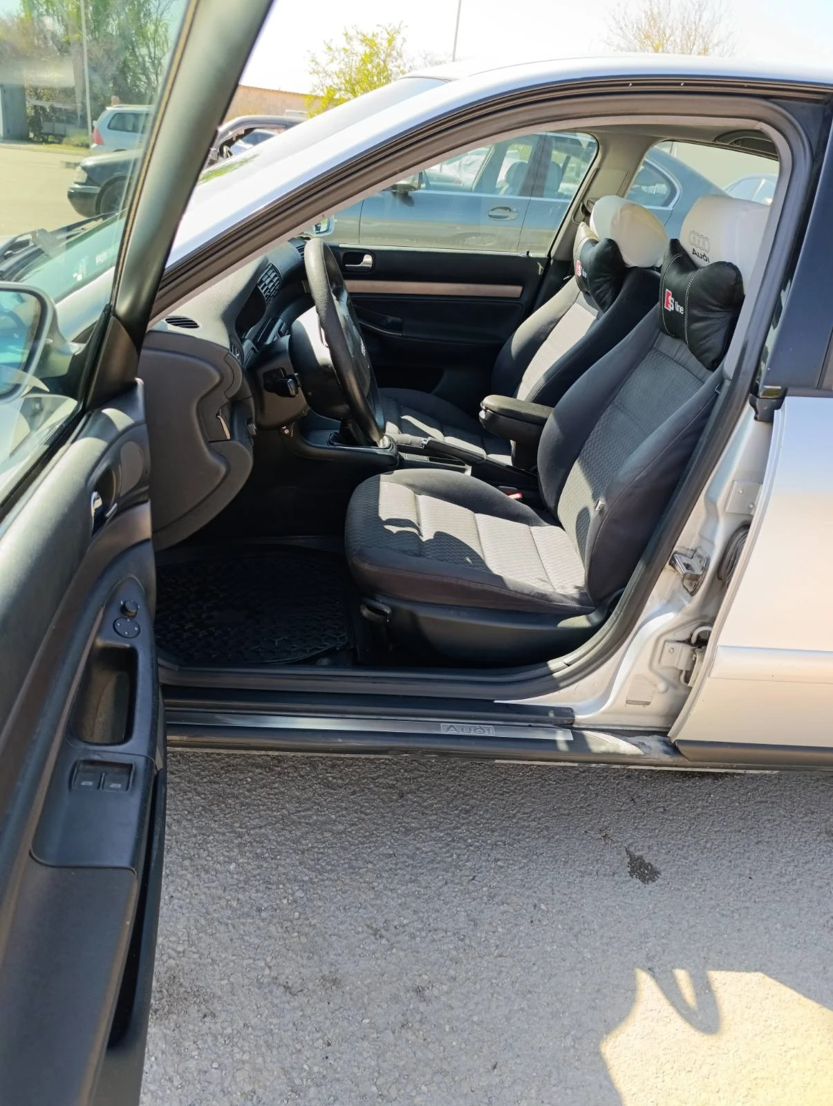 Audi A4 1.6 - изображение 3