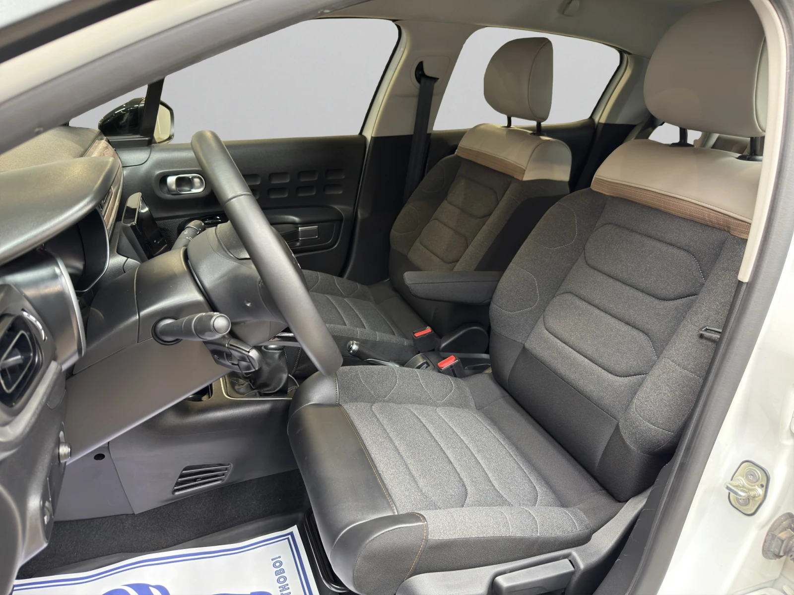 Citroen C3 C-SERIES 83 S&S BVM5 E6.4 Гаранция до 2030 г. - изображение 10
