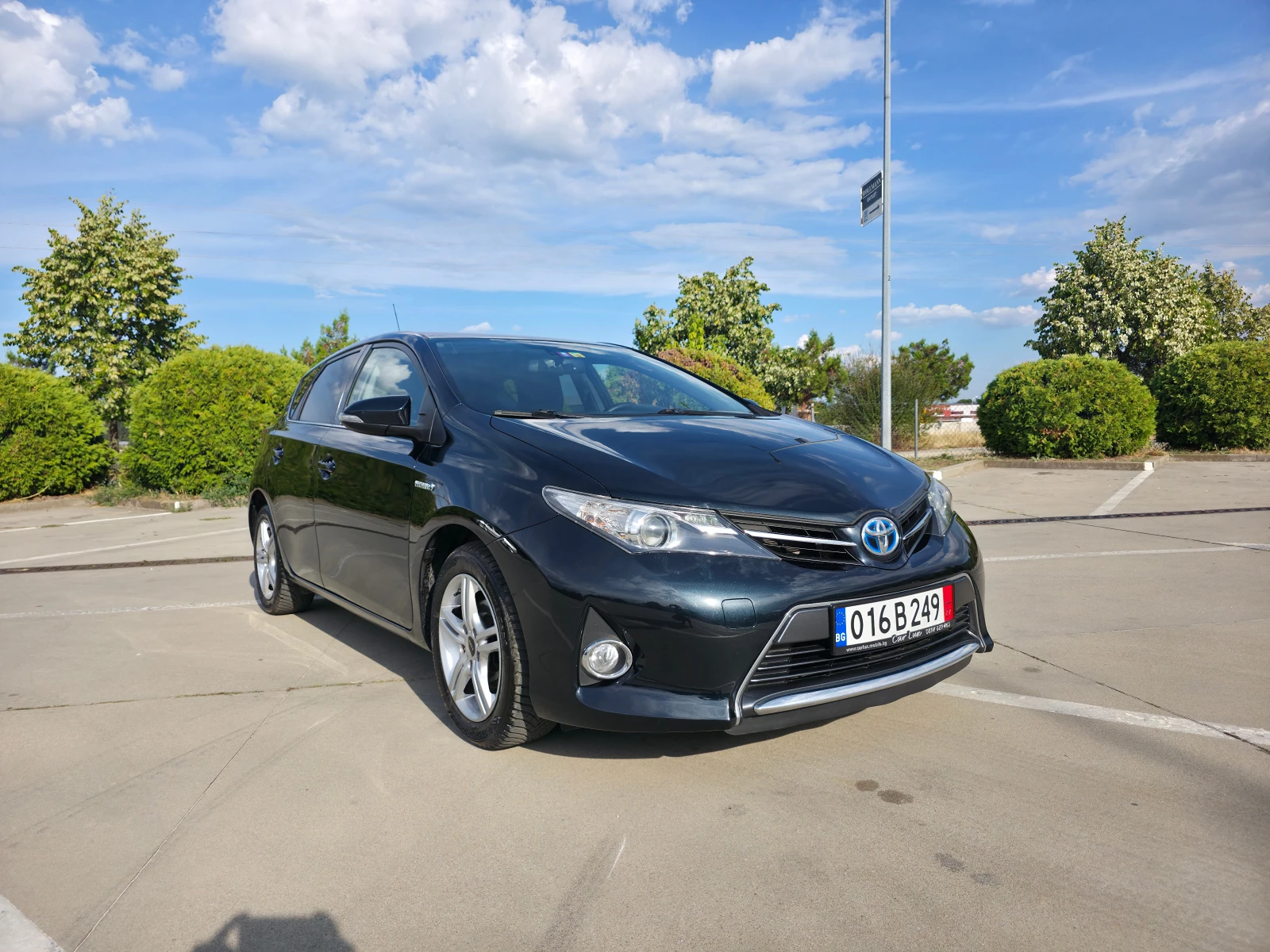 Toyota Auris 1.8i HSD - изображение 2