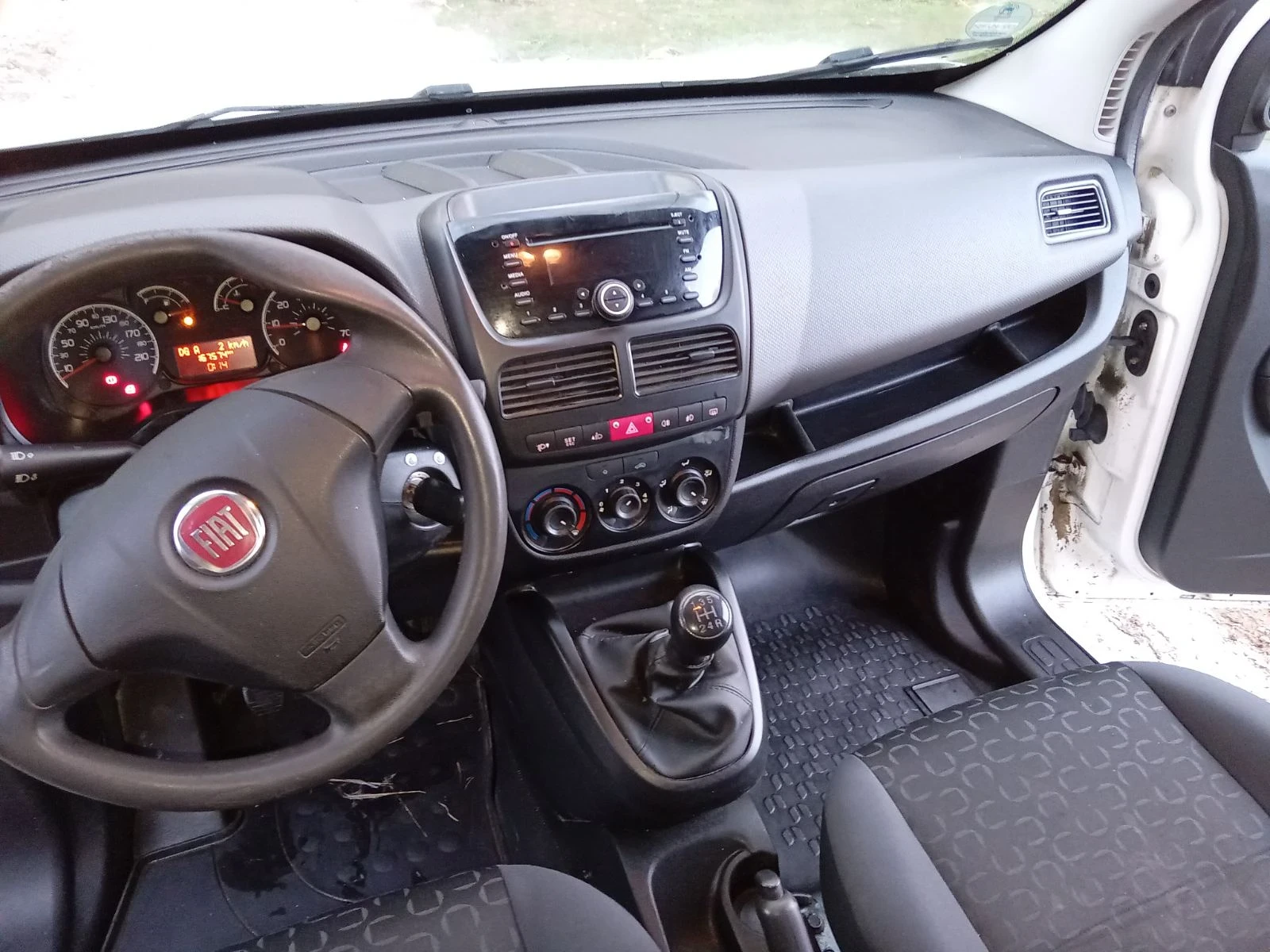 Fiat Doblo Пикап - изображение 10