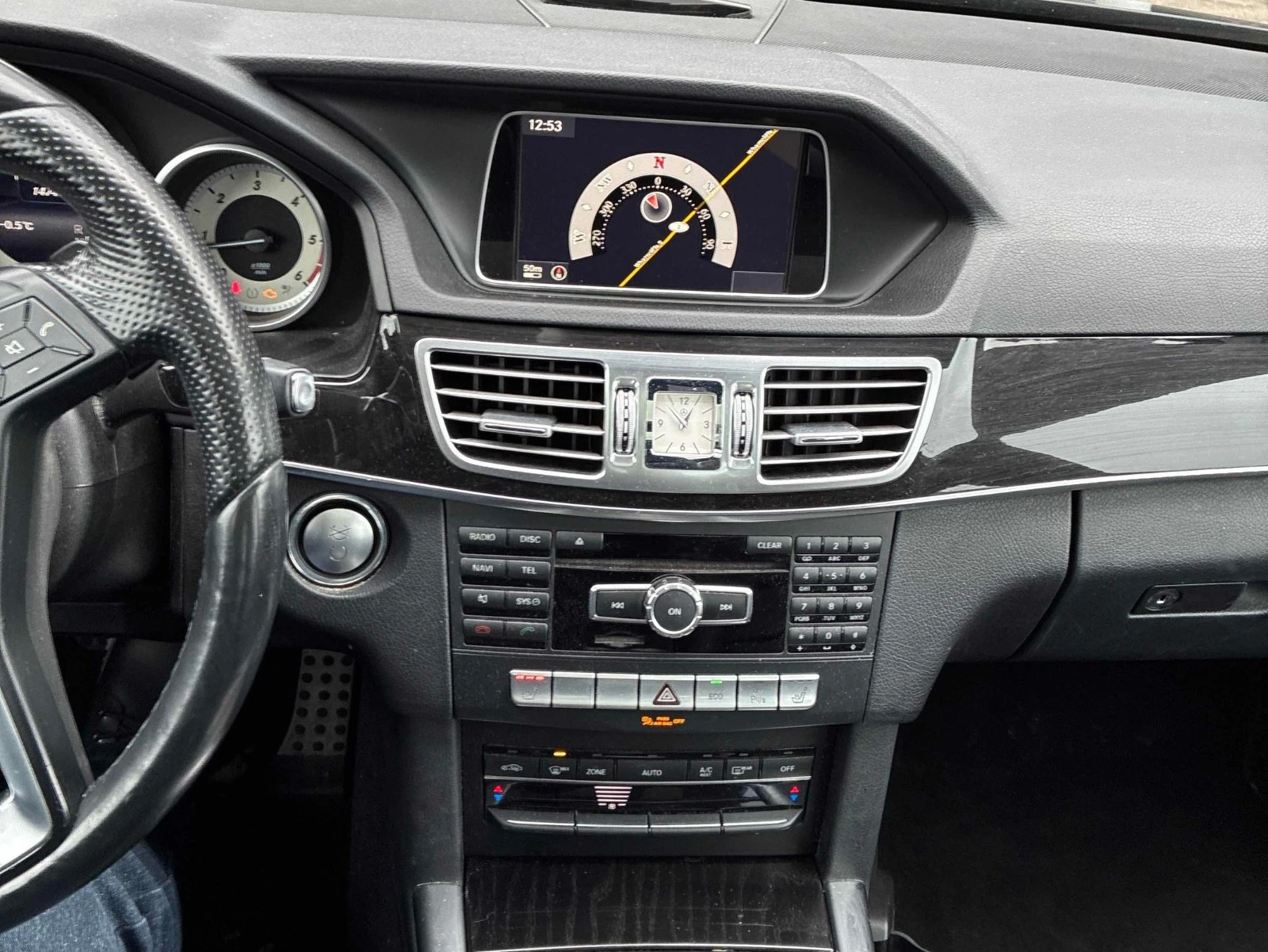 Mercedes-Benz E 250 BlueTEC CARFAX АВТО КРЕДИТ  - изображение 8