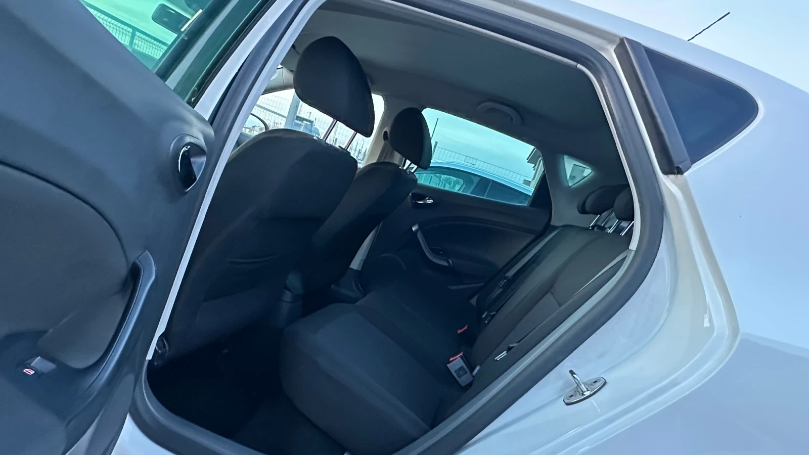 Seat Ibiza 1.9TDI Sport! Климатроник! внос Италия!, снимка 14 - Автомобили и джипове - 53758546