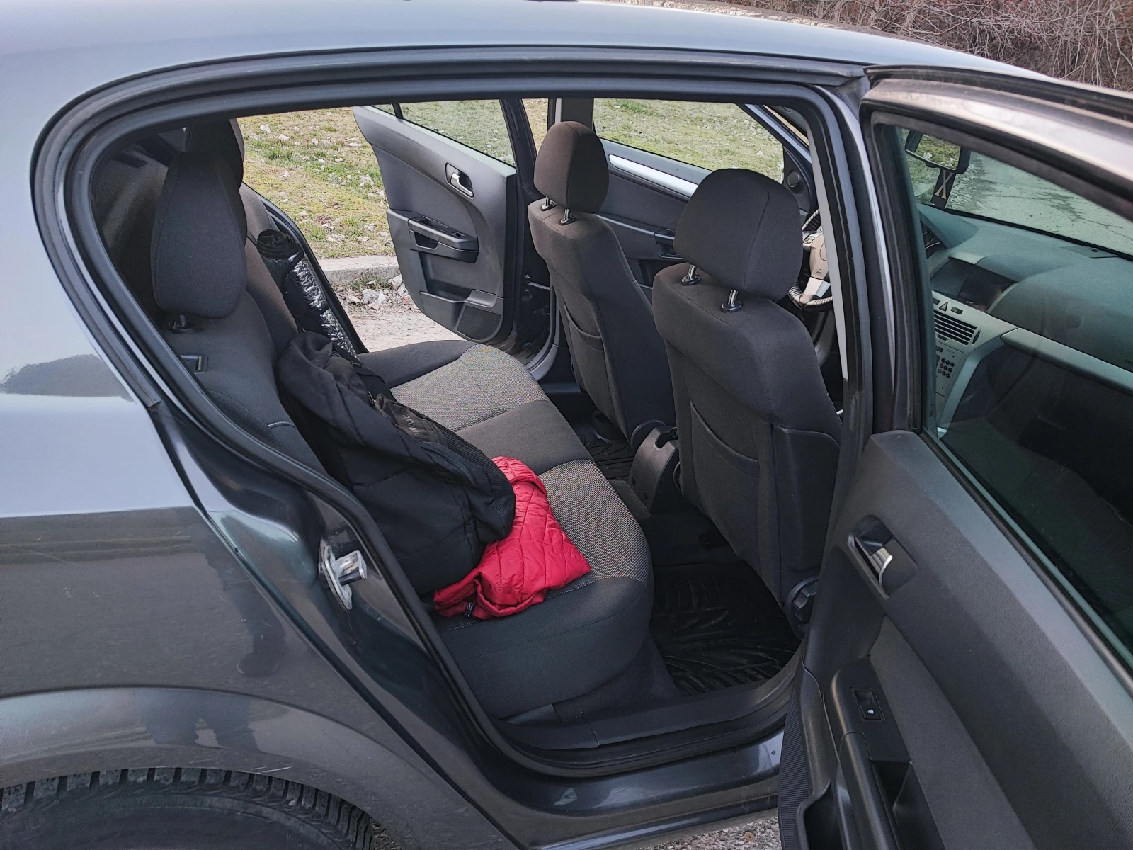 Opel Astra, снимка 14 - Автомобили и джипове - 53838538