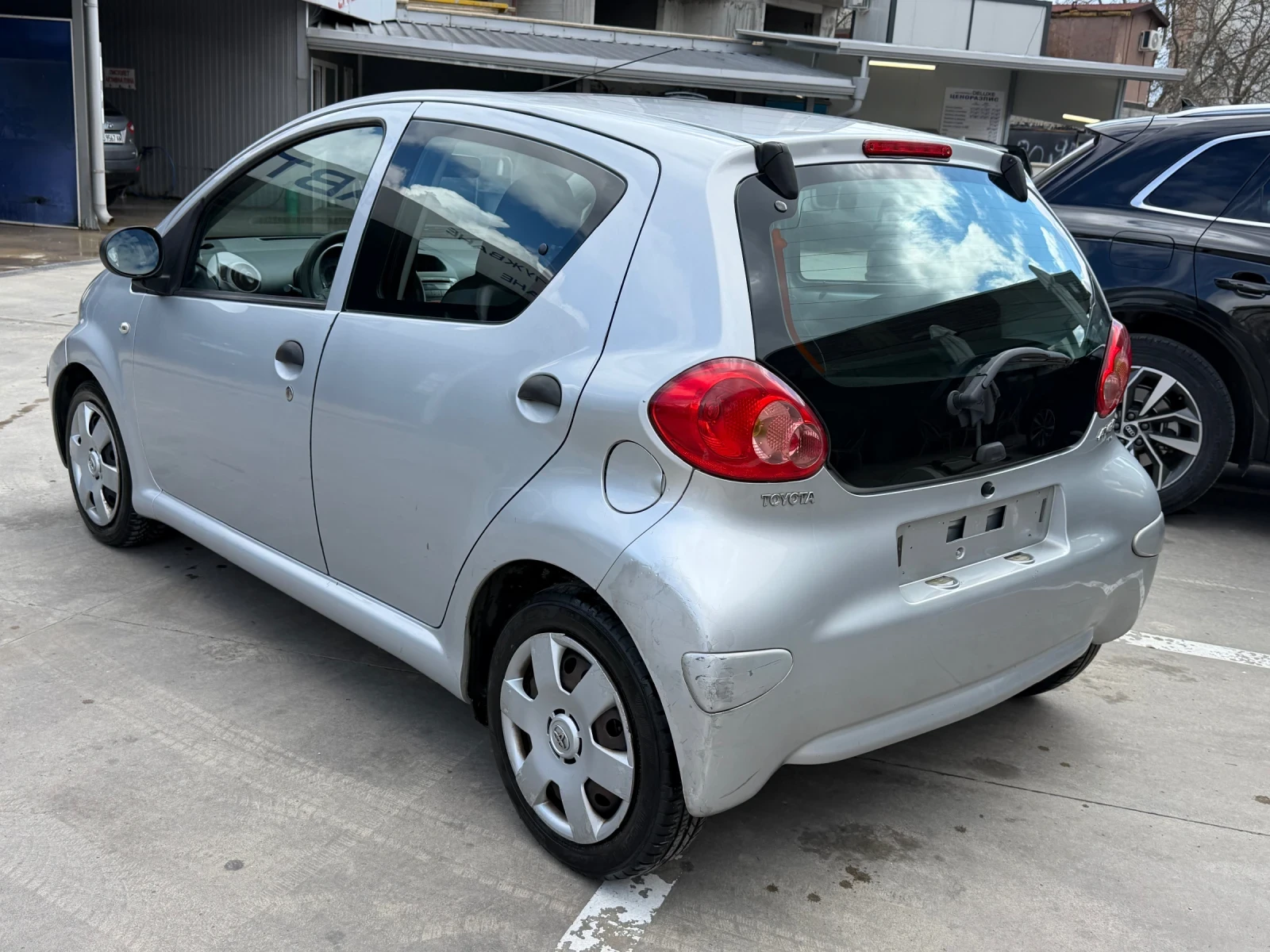 Toyota Aygo, снимка 5 - Автомобили и джипове - 54008996