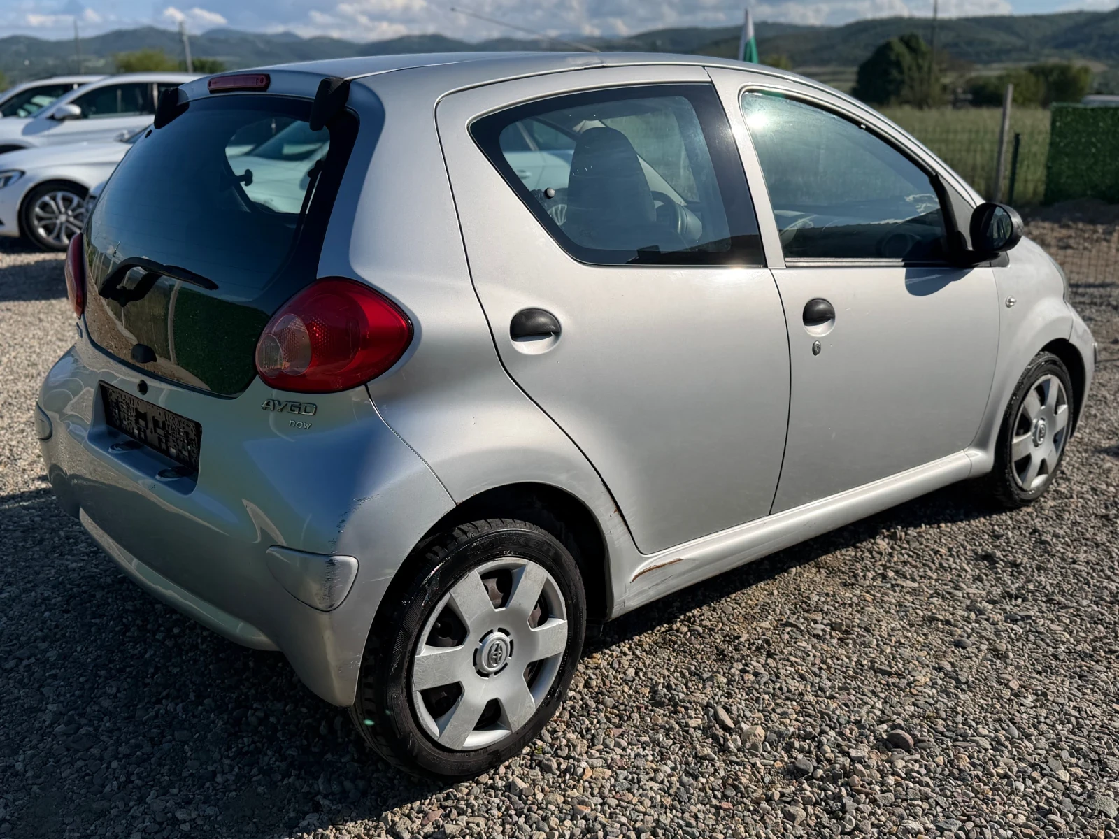 Toyota Aygo, снимка 4 - Автомобили и джипове - 54664384