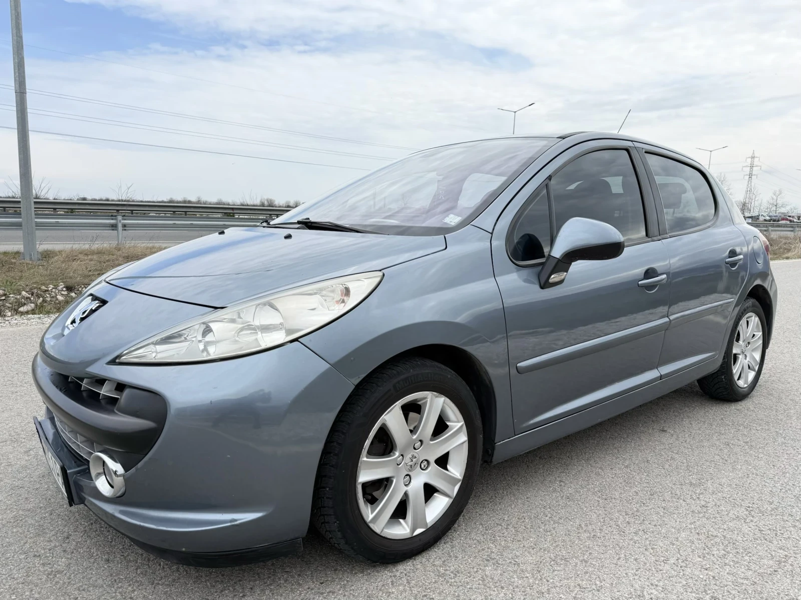 Peugeot 207 1.6 HDI 90к.с CLIMATRONIC / AVTOPILOT / PARKTRONIC, снимка 3 - Автомобили и джипове - 54044721