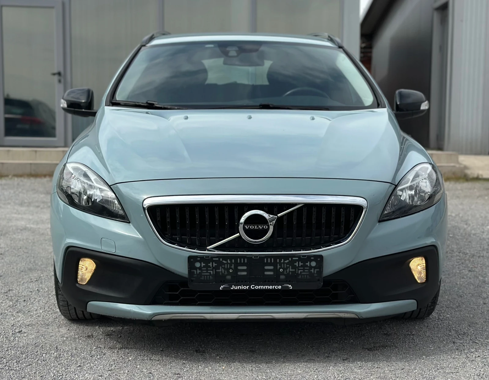 Volvo V40 2.0D-CROSS COUNTRY-KINETIC-УНИКАЛНО СЪСТОЯНИЕ-ТОП, снимка 2 - Автомобили и джипове - 54191541