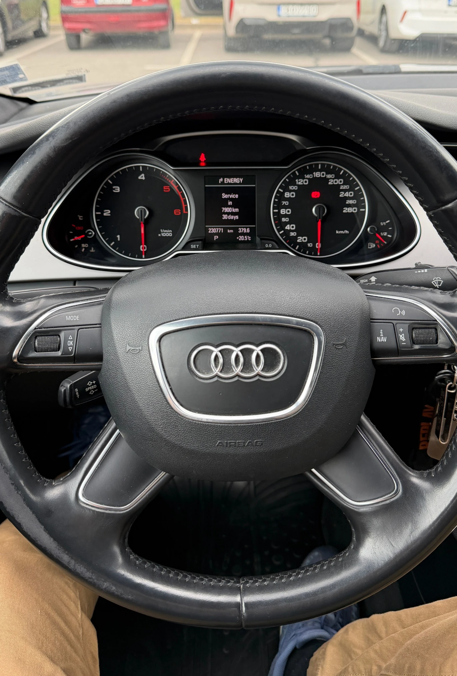 Audi A4 2.0 TDI 150кс, снимка 17 - Автомобили и джипове - 54359283