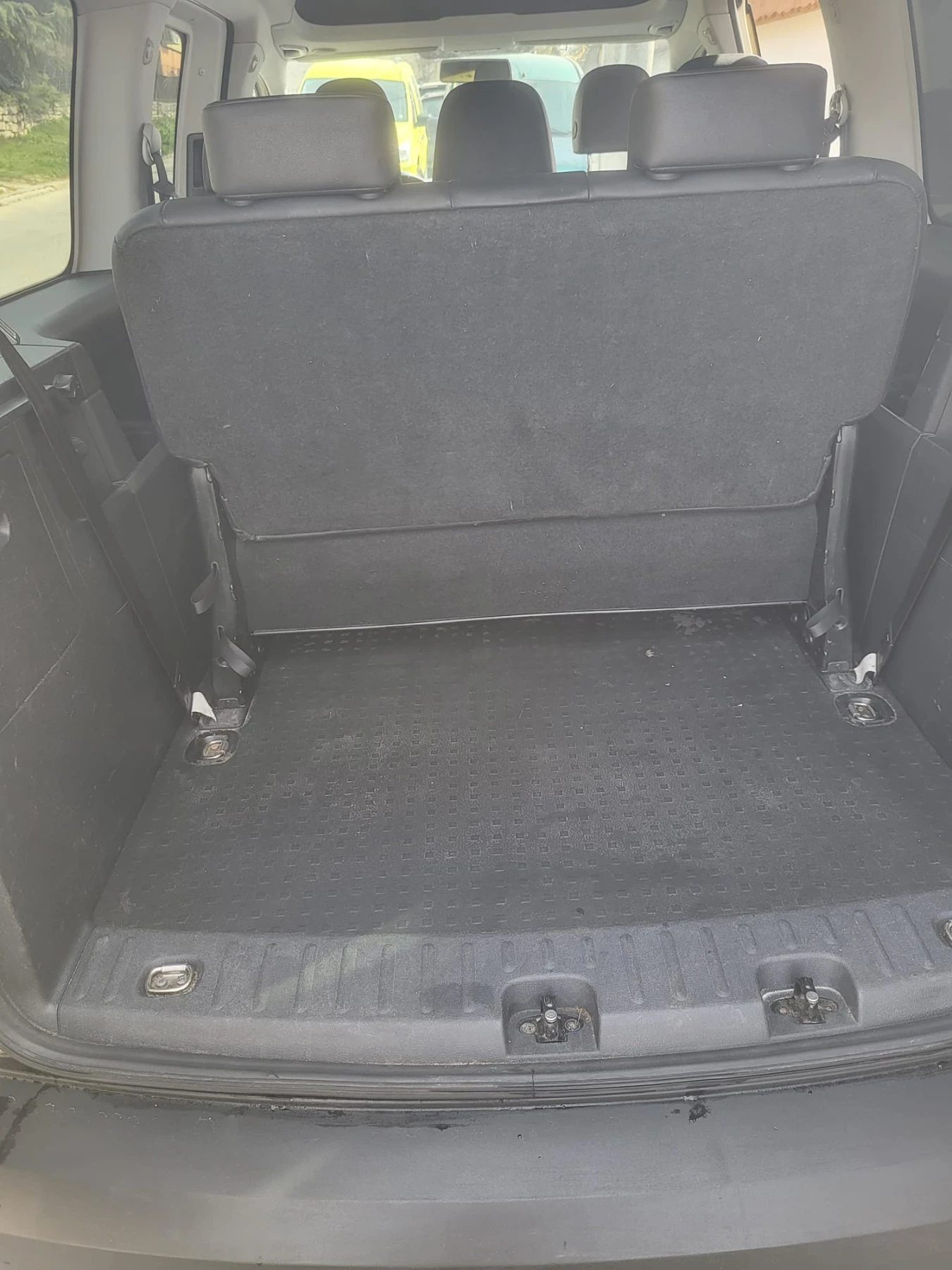 VW Caddy Макси 2000 TDI, снимка 11 - Автомобили и джипове - 55255692