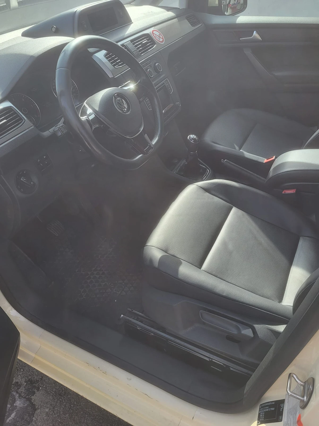 VW Caddy Макси 2000 TDI, снимка 8 - Автомобили и джипове - 55255692