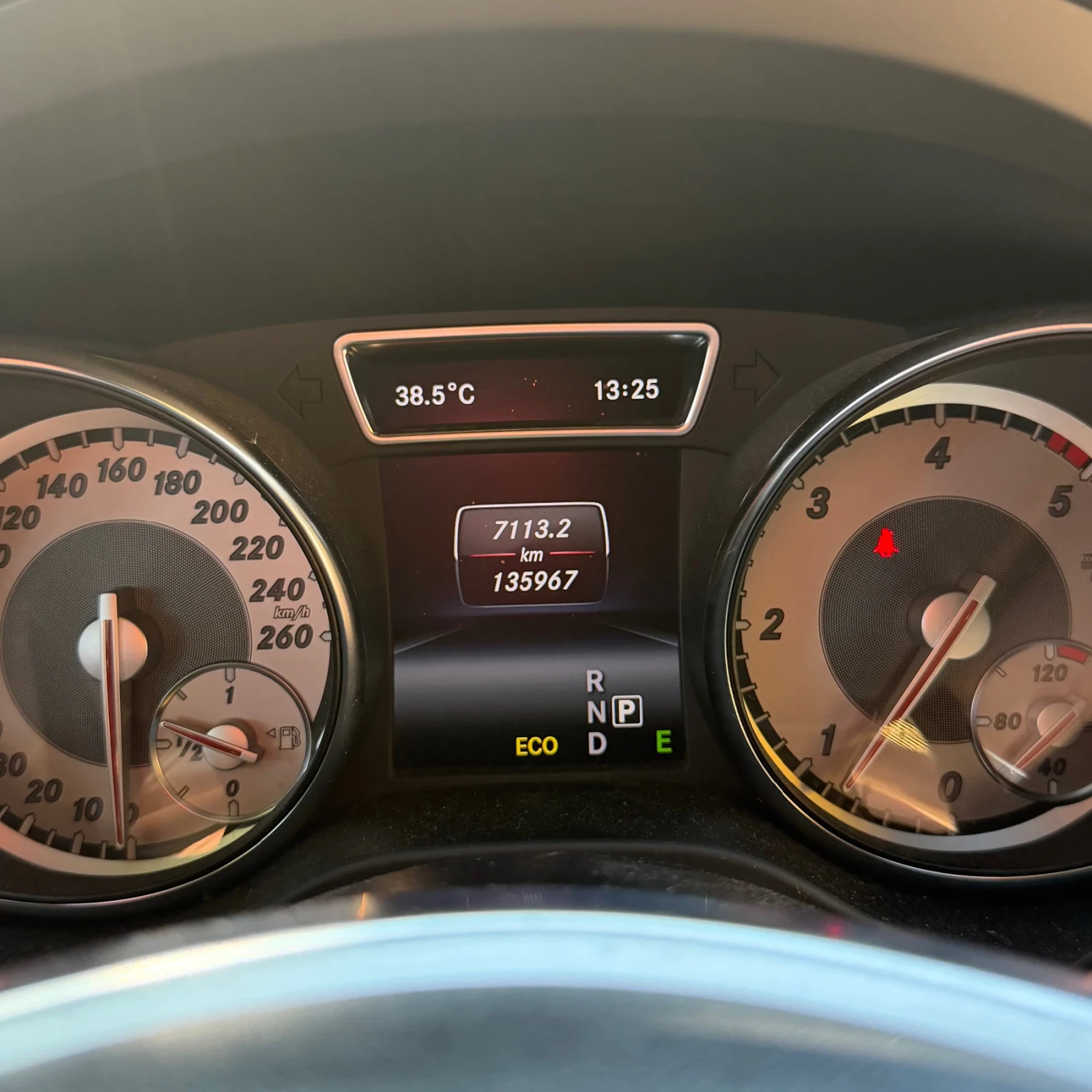 Mercedes-Benz CLA 200 AMG-PACKET, снимка 11 - Автомобили и джипове - 55555895