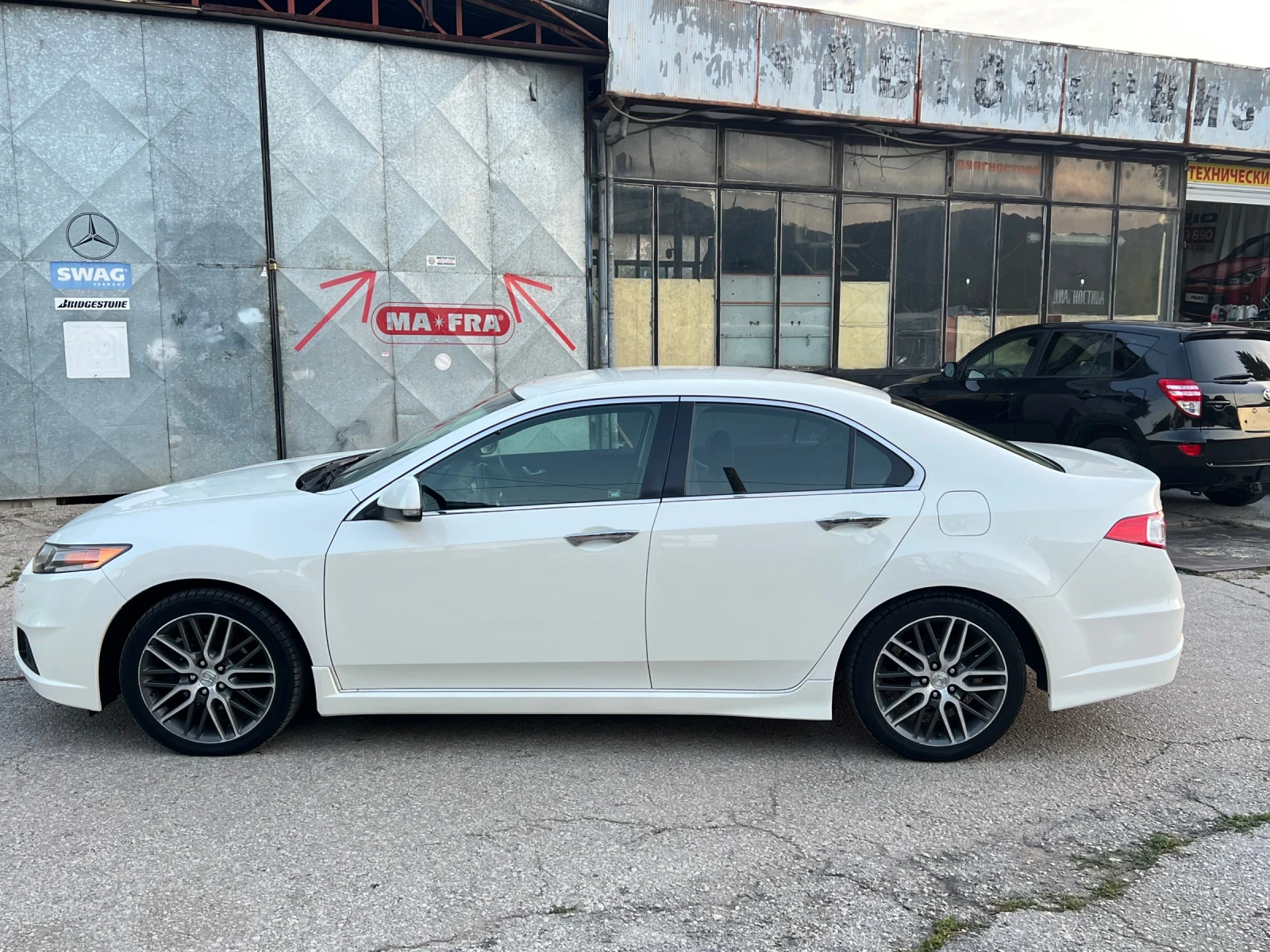 Honda Accord 2.0 ELEGANCE, снимка 5 - Автомобили и джипове - 55651548