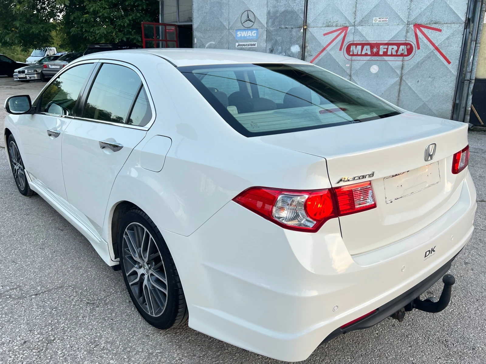 Honda Accord 2.0 ELEGANCE, снимка 7 - Автомобили и джипове - 55651548