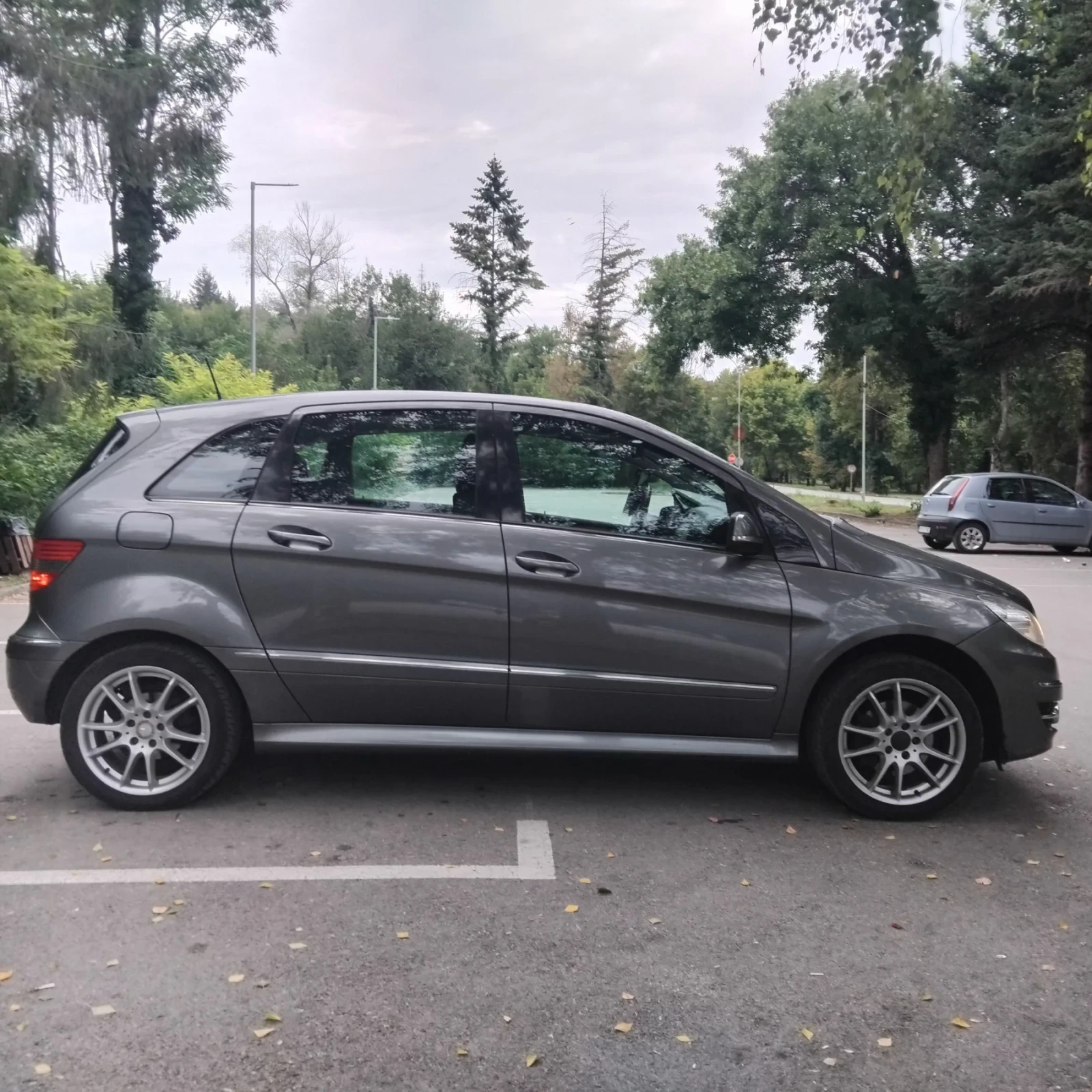 Mercedes-Benz B 200, снимка 2 - Автомобили и джипове - 55872968