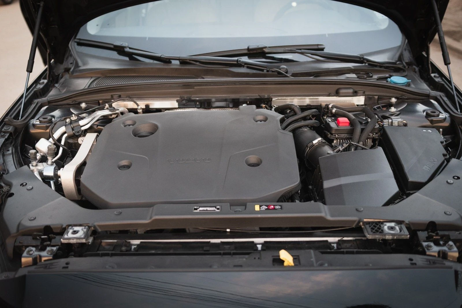 Volvo V60, снимка 5 - Автомобили и джипове - 55995097
