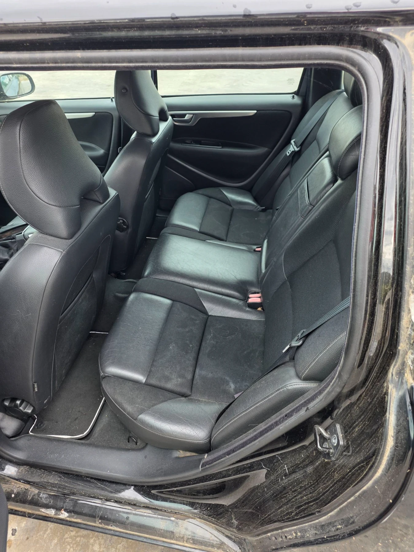 Volvo V70, снимка 9 - Автомобили и джипове - 56303962
