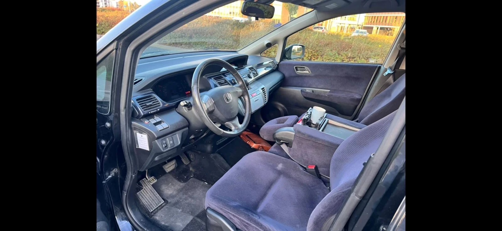 Honda Fr-v, снимка 7 - Автомобили и джипове - 56509590