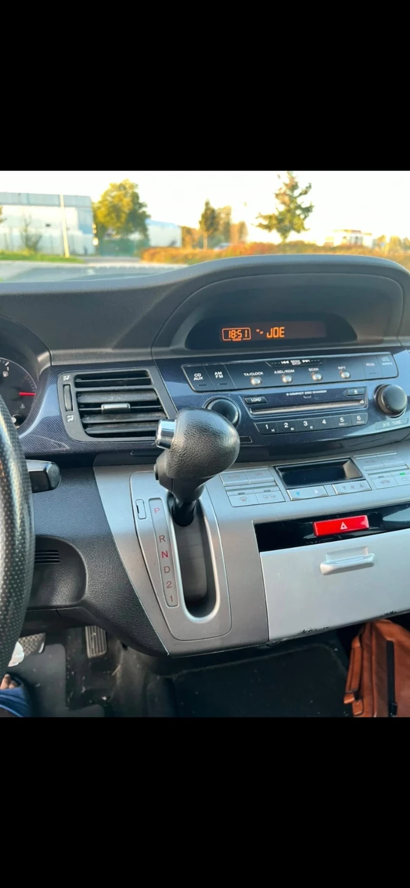 Honda Fr-v, снимка 15 - Автомобили и джипове - 56509590