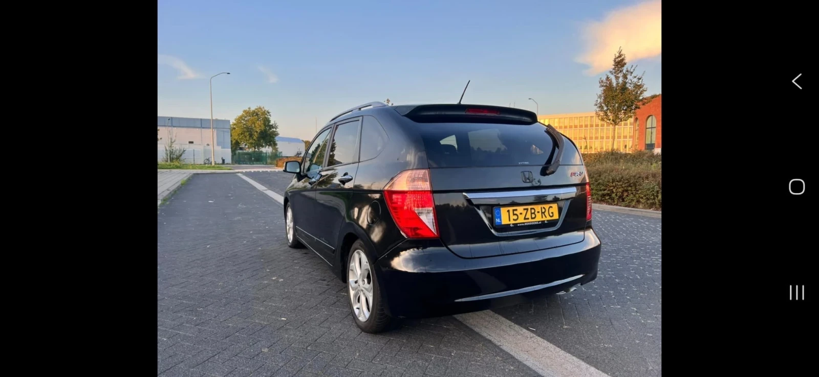 Honda Fr-v, снимка 12 - Автомобили и джипове - 56509590