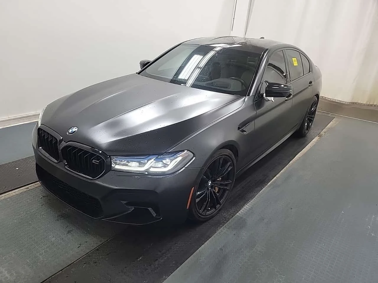 BMW M5 Competition * АВТОКРЕДИТ БЕЗ ПЪРВОНАЧАЛНА ВНОСКА* 