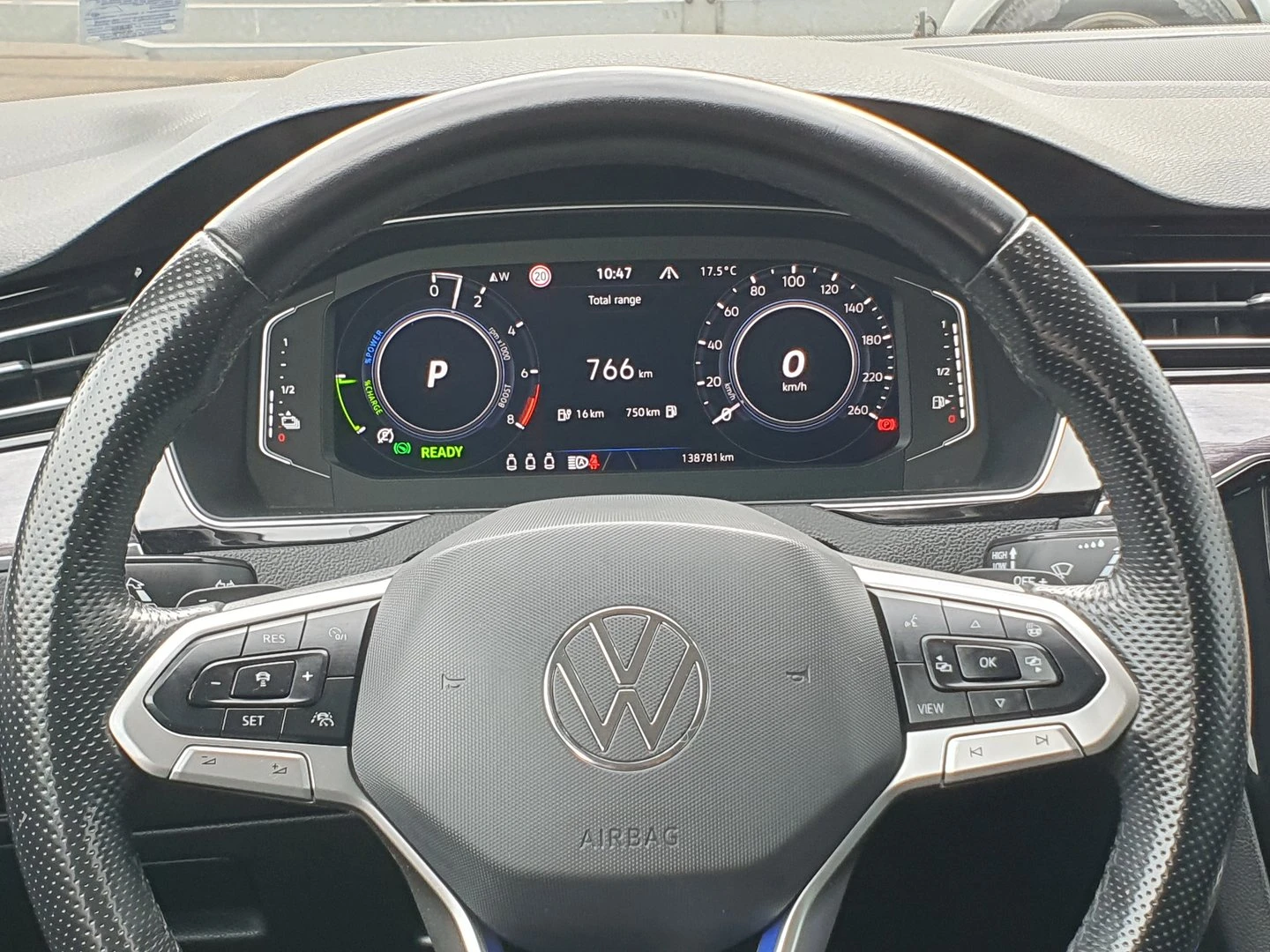 VW Passat, снимка 7 - Автомобили и джипове - 56633598