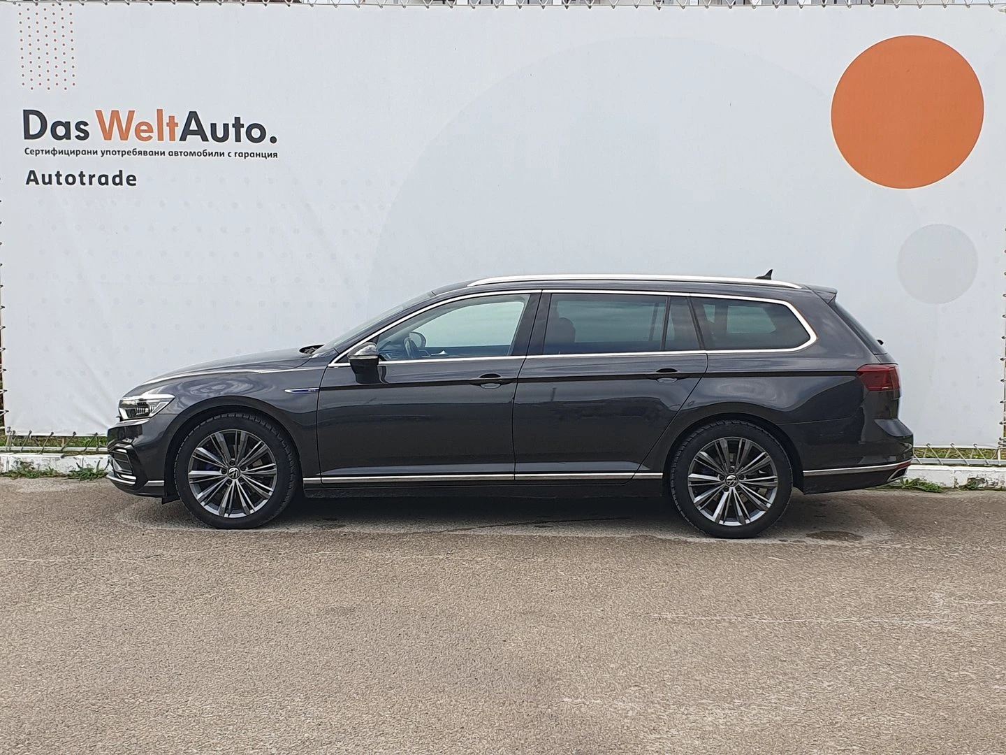 VW Passat, снимка 2 - Автомобили и джипове - 56633598