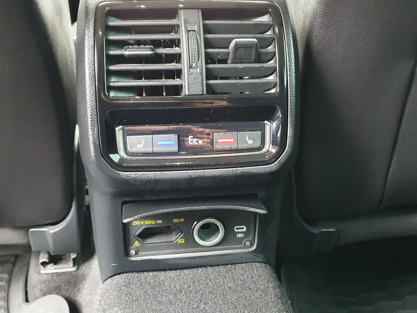VW Passat, снимка 13 - Автомобили и джипове - 56633598