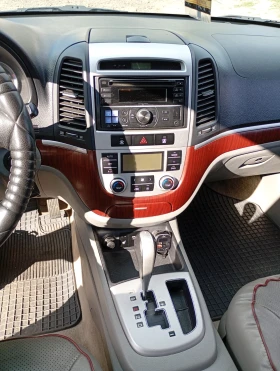 Hyundai Santa fe Джип, снимка 12