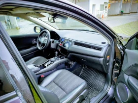 Honda Hr-v 1.5 I-VTEC Black Edition , снимка 11