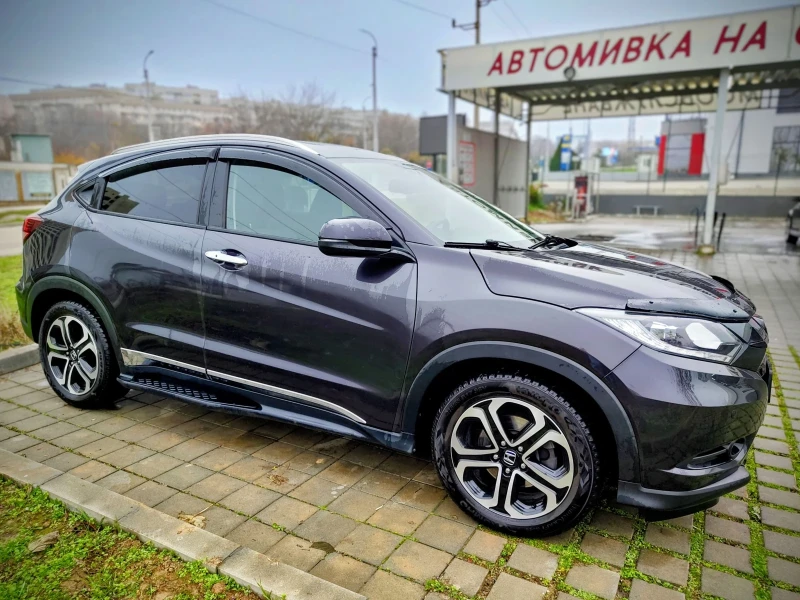 Honda Hr-v 1.5 I-VTEC Black Edition , снимка 7 - Автомобили и джипове - 50832955