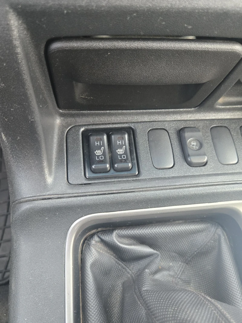 Mitsubishi Pajero 3.2 Di-D, снимка 14 - Автомобили и джипове - 52941759