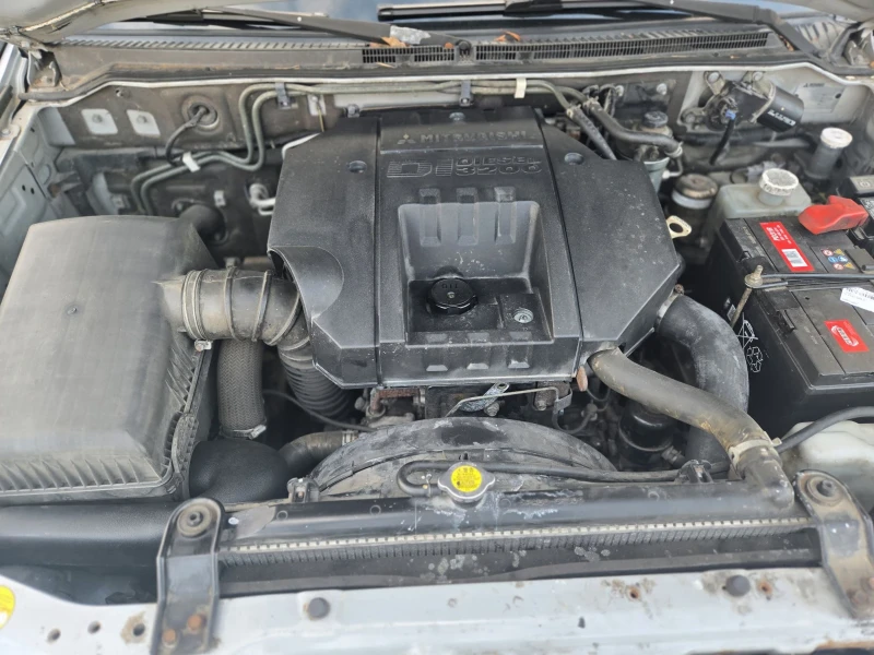 Mitsubishi Pajero 3.2 Di-D, снимка 5 - Автомобили и джипове - 52941759