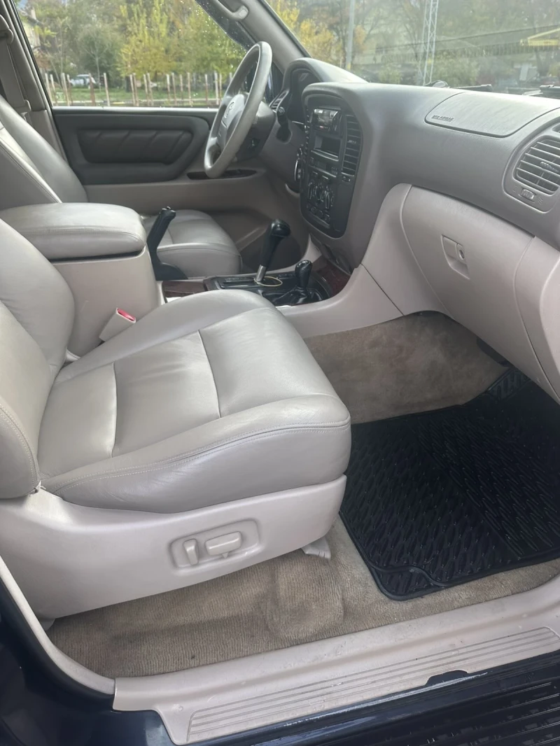 Toyota Land cruiser 4.2, снимка 8 - Автомобили и джипове - 52352463