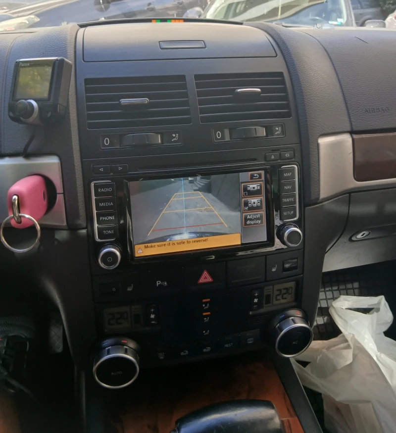 VW Touareg Casa, снимка 7 - Автомобили и джипове - 52492597