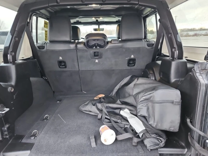 Jeep Wrangler * UNLIMITED HIGH ALTITUDE * АВТО ФИНАНСИРАНЕ, снимка 14 - Автомобили и джипове - 52614871