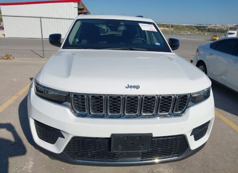 Jeep Grand cherokee, снимка 12 - Автомобили и джипове - 52737669