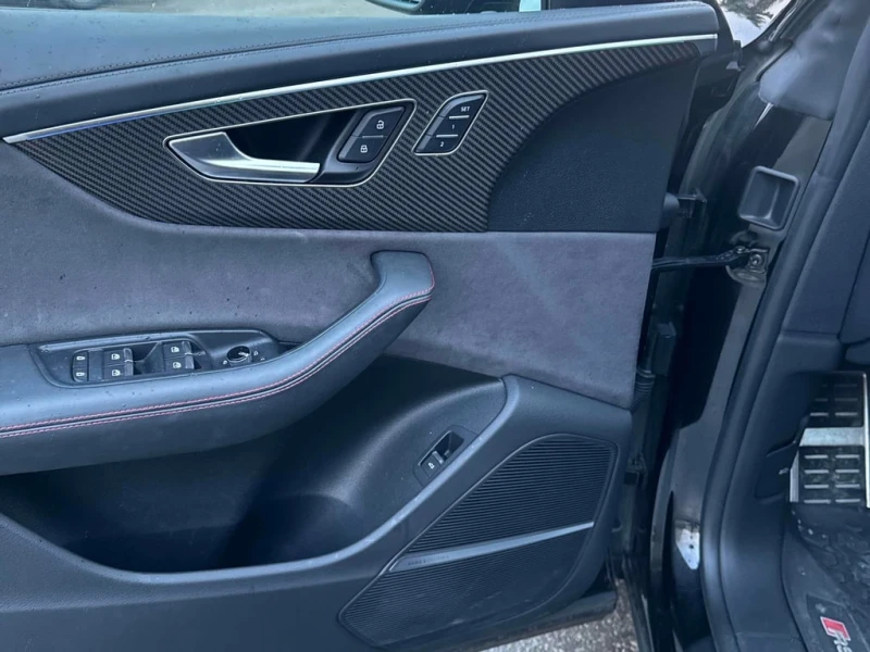 Audi RSQ8 * 4.0 TFSI quattro * CARFAX * БЕЗ ПЪРВОНАЧАЛНА ВНО, снимка 13 - Автомобили и джипове - 53043385