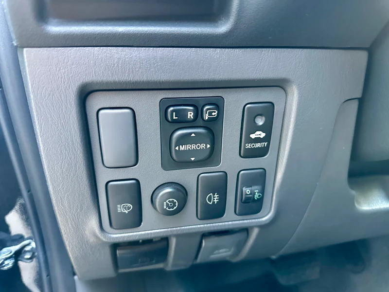 Toyota Hilux 3.0 D4D 4х4 ДВОЙНА КАБИНА / КАМЕРА / ХАРД ТОП - 45000 лв. - 64299431 | Car24.bg
