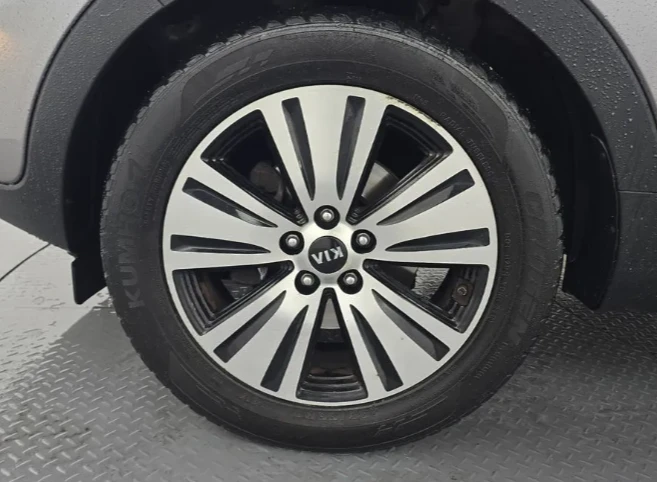 Kia Sportage 2.0 CRDi 4WD - изображение 5