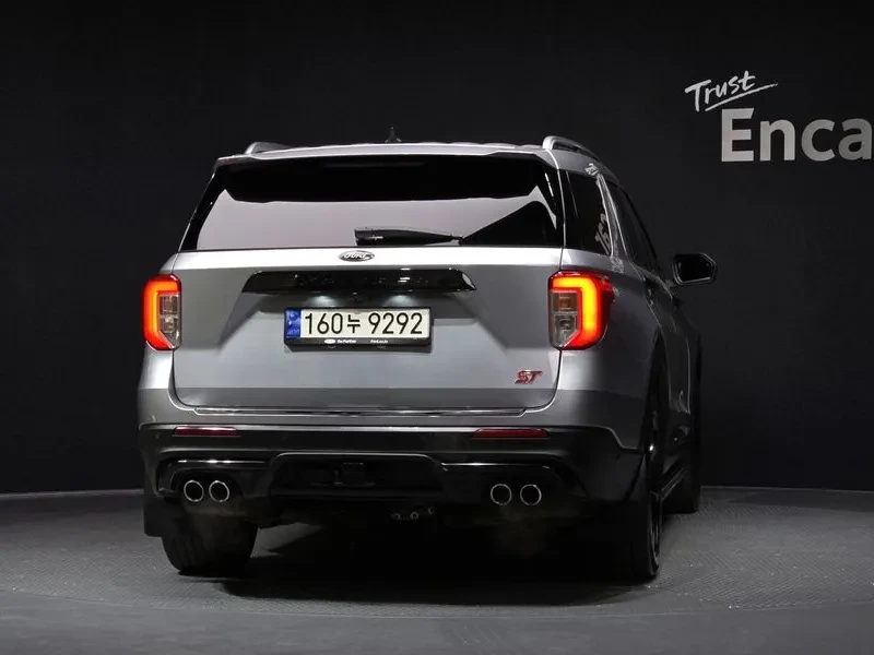 Ford Explorer 3.0 PLATINUM 4WD, снимка 4 - Автомобили и джипове - 55703041