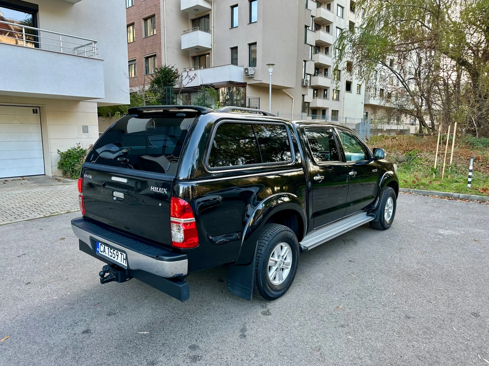 Toyota Hilux 3.0 D4D 4х4 ДВОЙНА КАБИНА / КАМЕРА / ХАРД ТОП - изображение 5