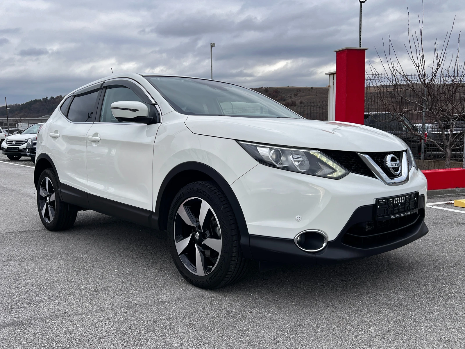 Nissan Qashqai 1.6dCi XTronic 4xКамери Keyless Go Подгрев Металик - изображение 3