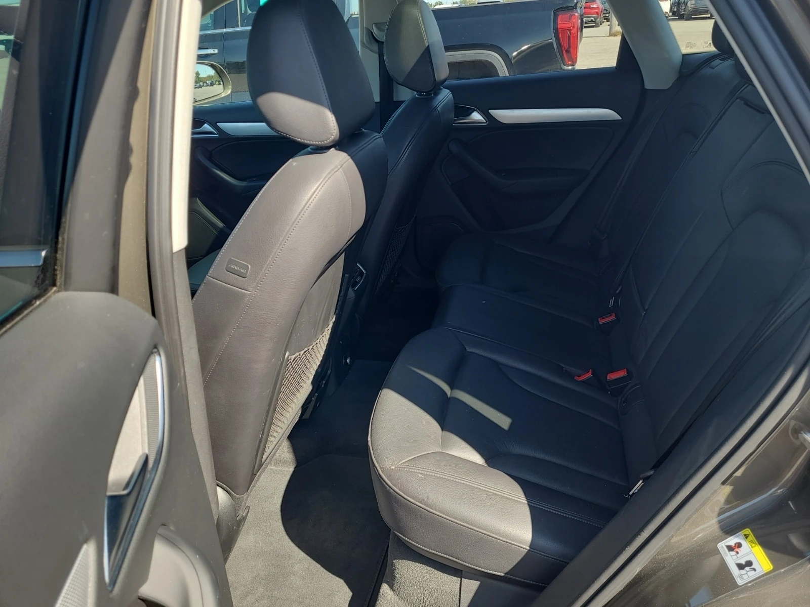 Audi Q3 * Progressiv* * АВТОКРЕДИТ* * ЦЕНА ДО БЪЛГАРИЯ*  - изображение 9
