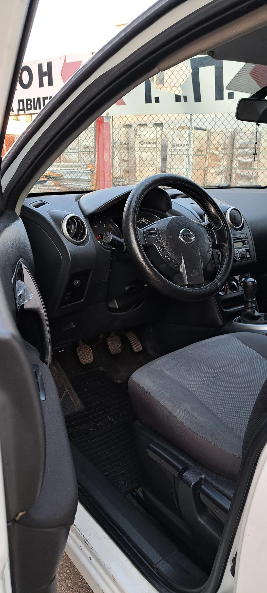 Nissan Qashqai 1.5 dCi (K9K), снимка 10 - Автомобили и джипове - 53815081