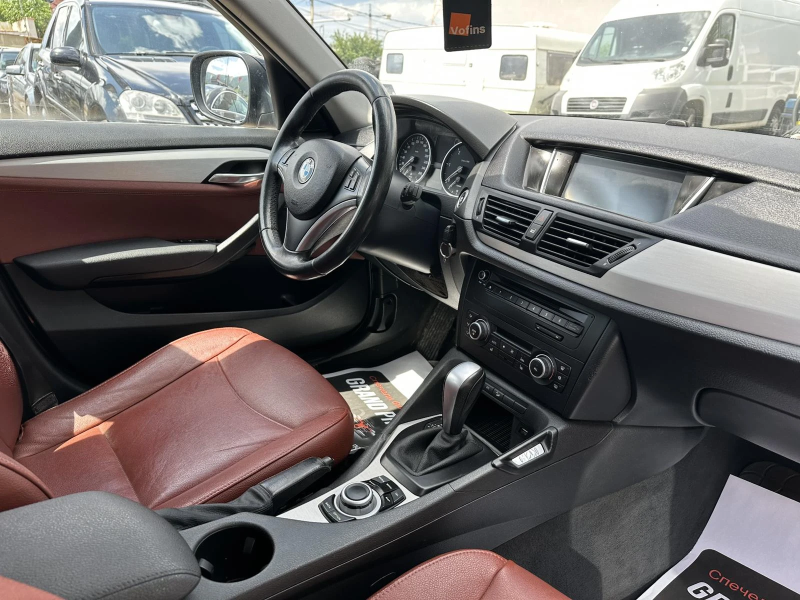 BMW X1 Xdrive Twin turbo, снимка 15 - Автомобили и джипове - 54766065