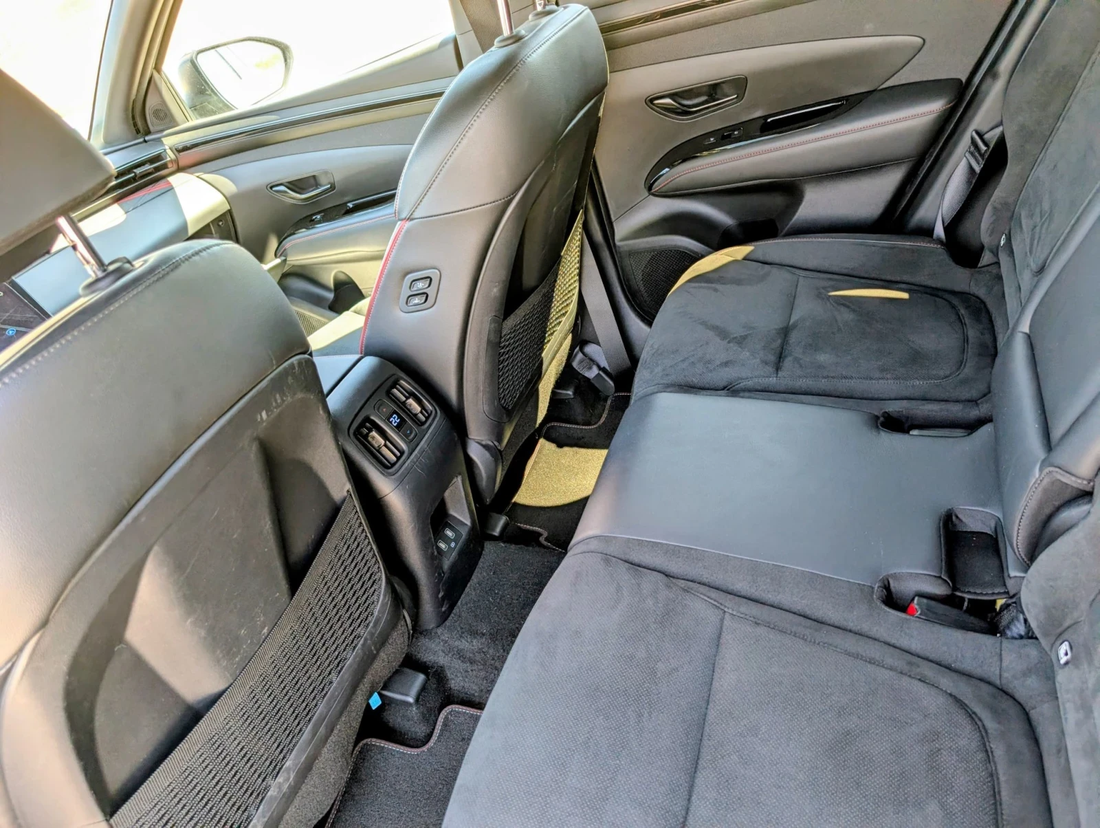 Hyundai Tucson 1.6crdi N-LINE, снимка 13 - Автомобили и джипове - 56151165