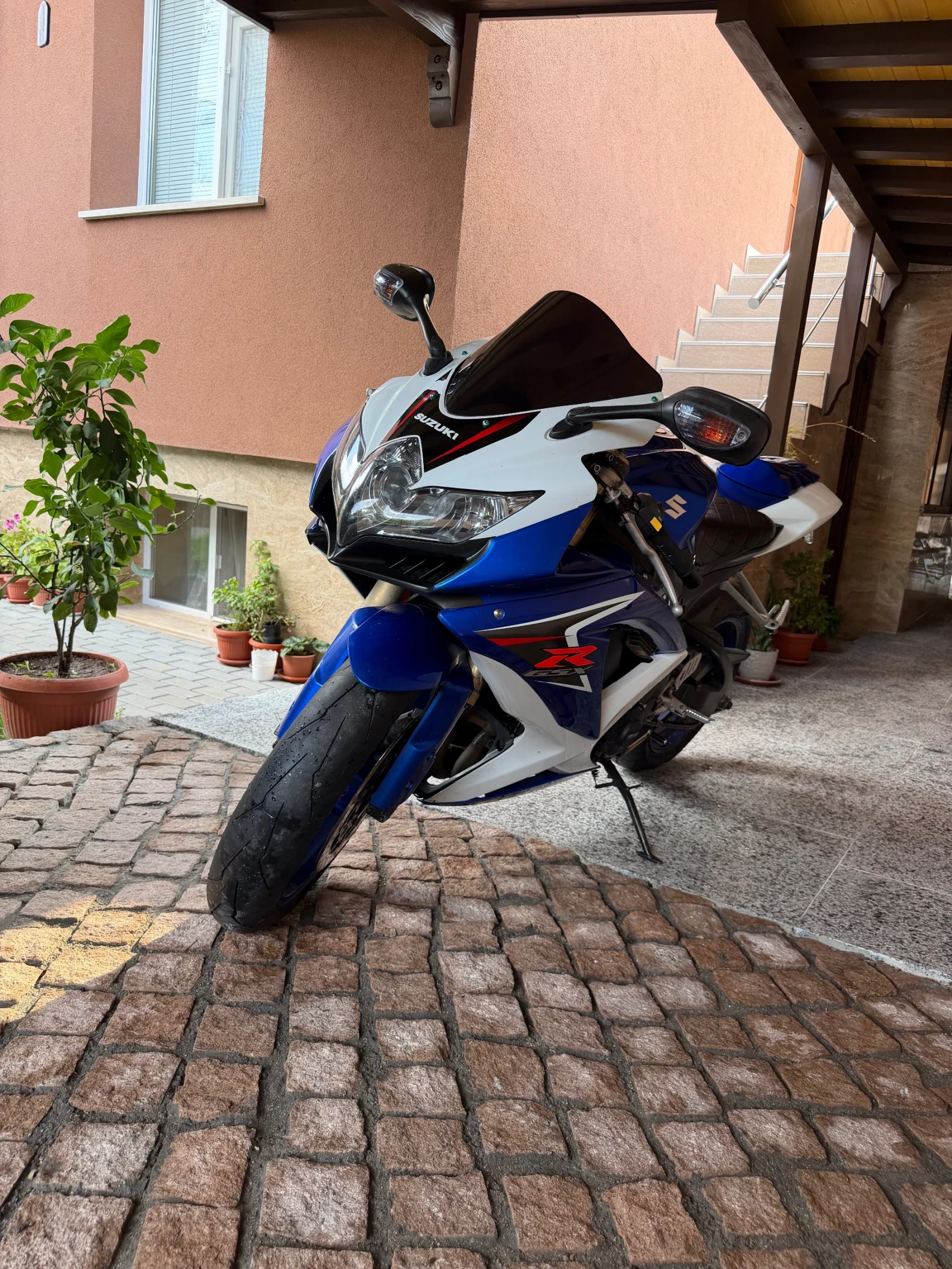 Suzuki Gsxr К8 600