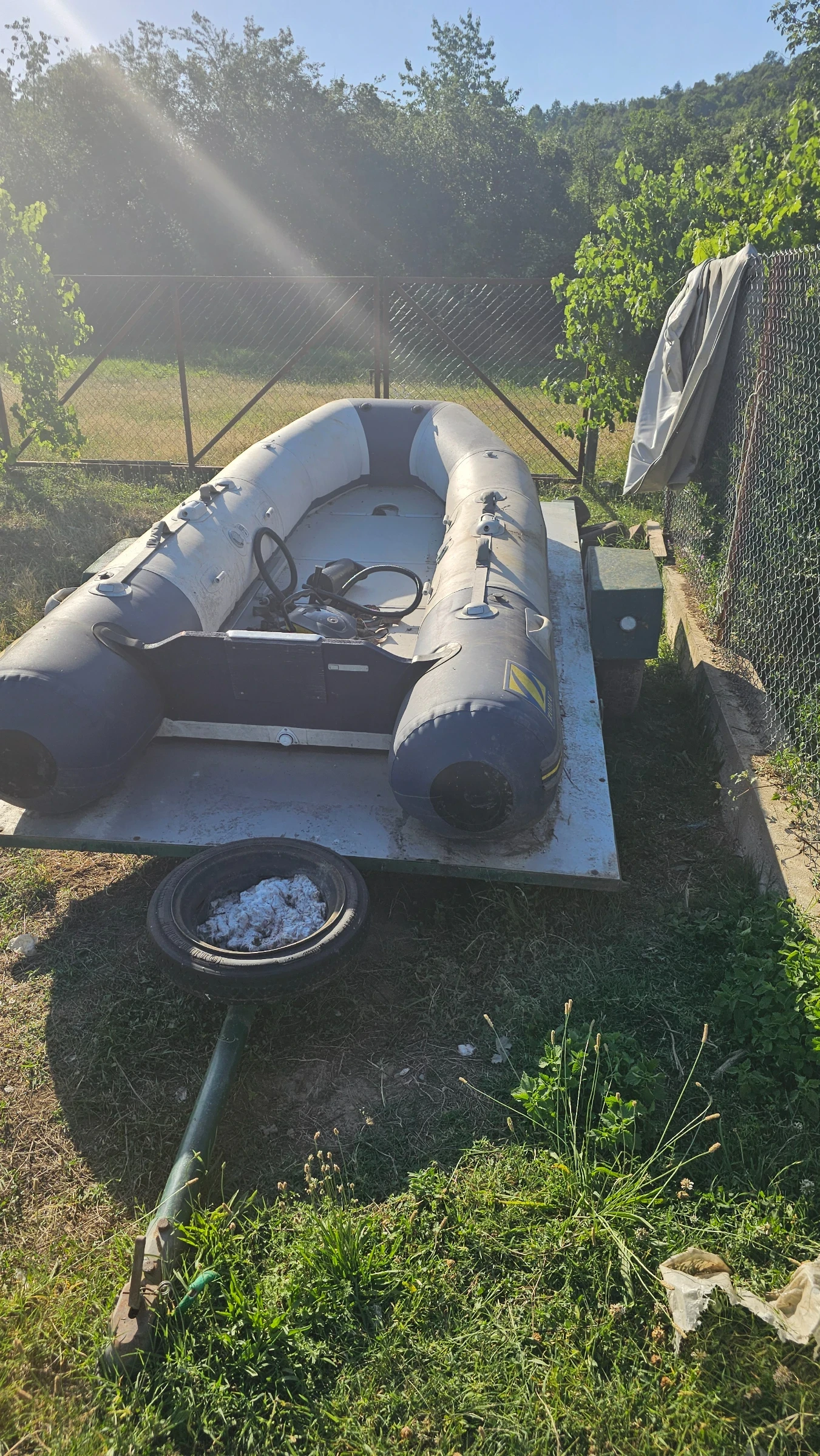 Надуваема лодка Zodiac 310S, снимка 4 - Воден транспорт - 55428664